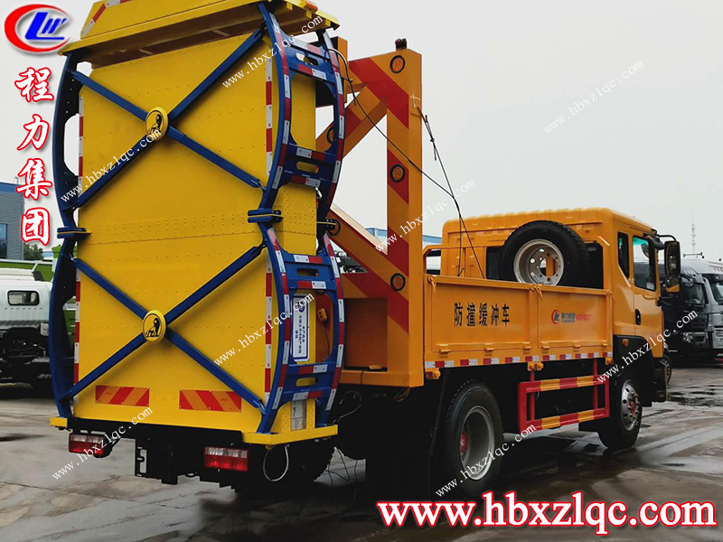 程力集團(tuán)東風(fēng)D9防撞緩沖車，用科技使出行更安全