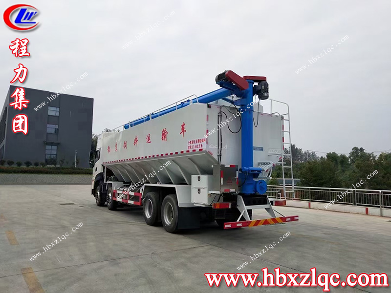 要辦養(yǎng)殖業(yè)，散裝飼料運(yùn)輸車(chē)你值得擁有