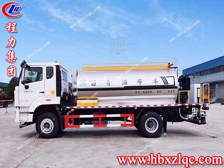道路建設(shè)小幫手，鋪路撒料我來做——程力重汽豪沃瀝青灑布車