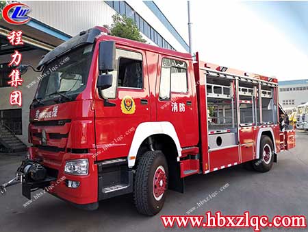 程力重汽搶險(xiǎn)救援消防車，為救援活動(dòng)提供更全面的援助