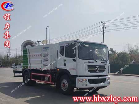 城市夏日專屬降溫除塵神器—程力東風(fēng)D9多功能抑塵車