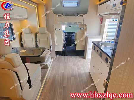 看日升月落云卷云舒，程力舒欣房車贈(zèng)你無憂旅途與舒心享受