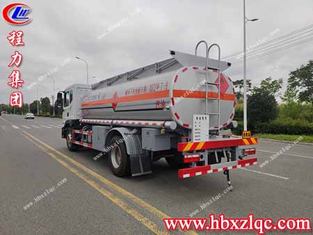 今日的品質(zhì)，明日的市場，湖北程力牌油罐車值得您的信賴